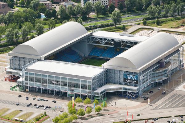 Geschiedenis en ontwikkeling van het Vitesse Stadium