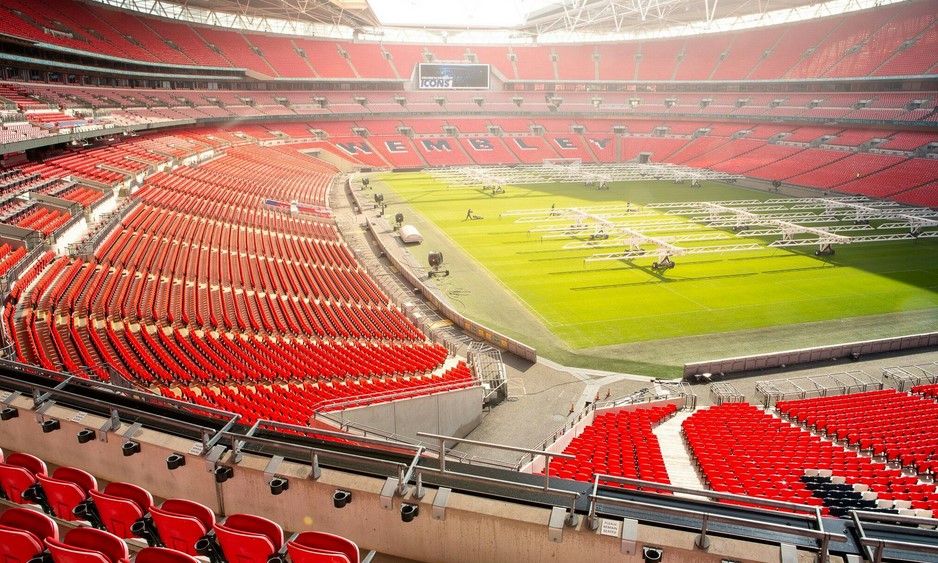 Welke club speelt in Wembley Stadium?